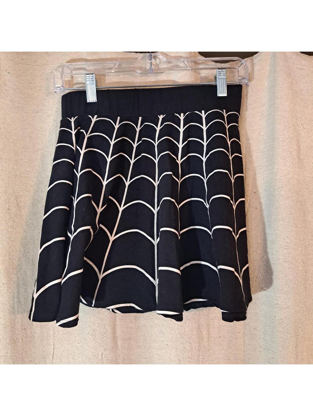 Kreepsville 666 Black Spiderweb Skater Skirt Size M
